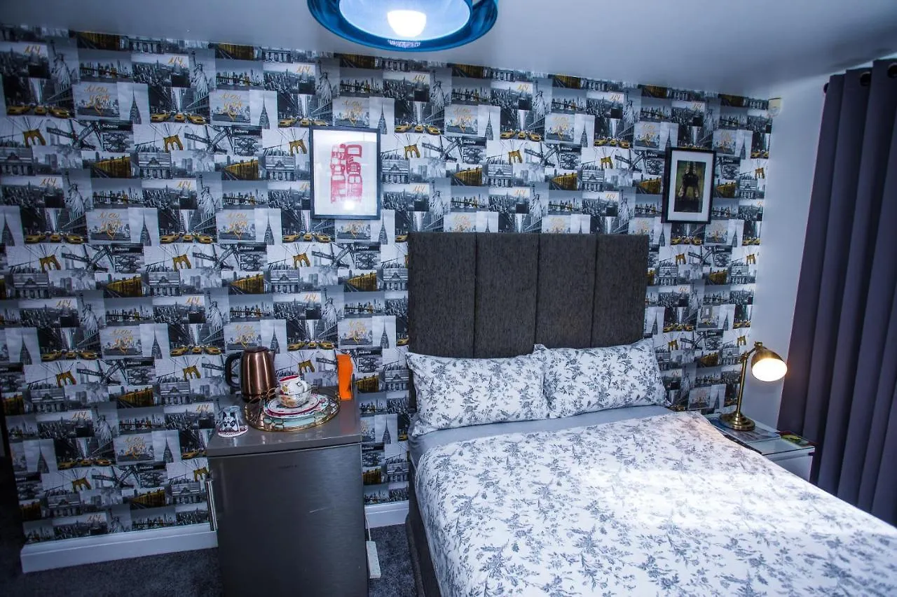 Dejays Apartment London