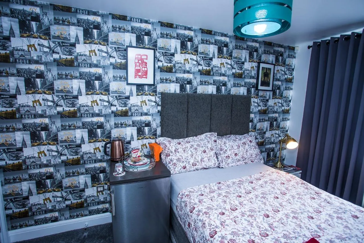 Dejays Apartment London