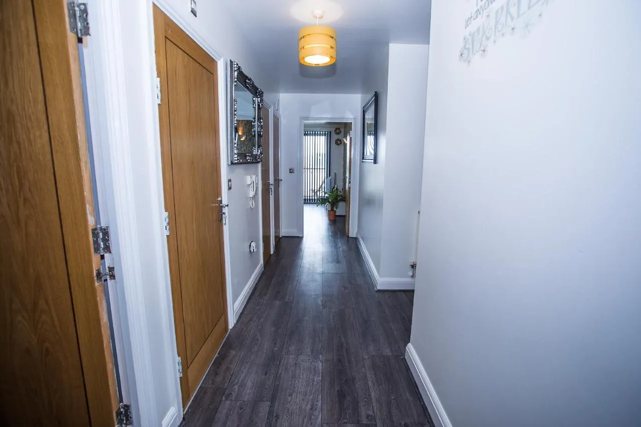 Dejays Apartment London