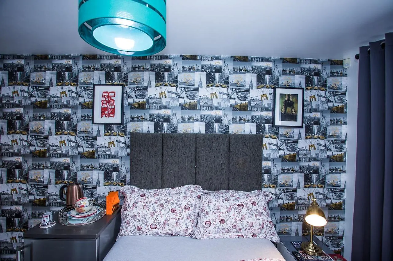 Dejays Apartment London